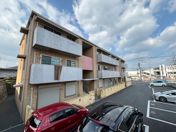 シャ－メゾン朽網駅前の物件外観写真